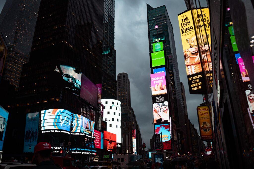 Digital Signage & Media Advertising